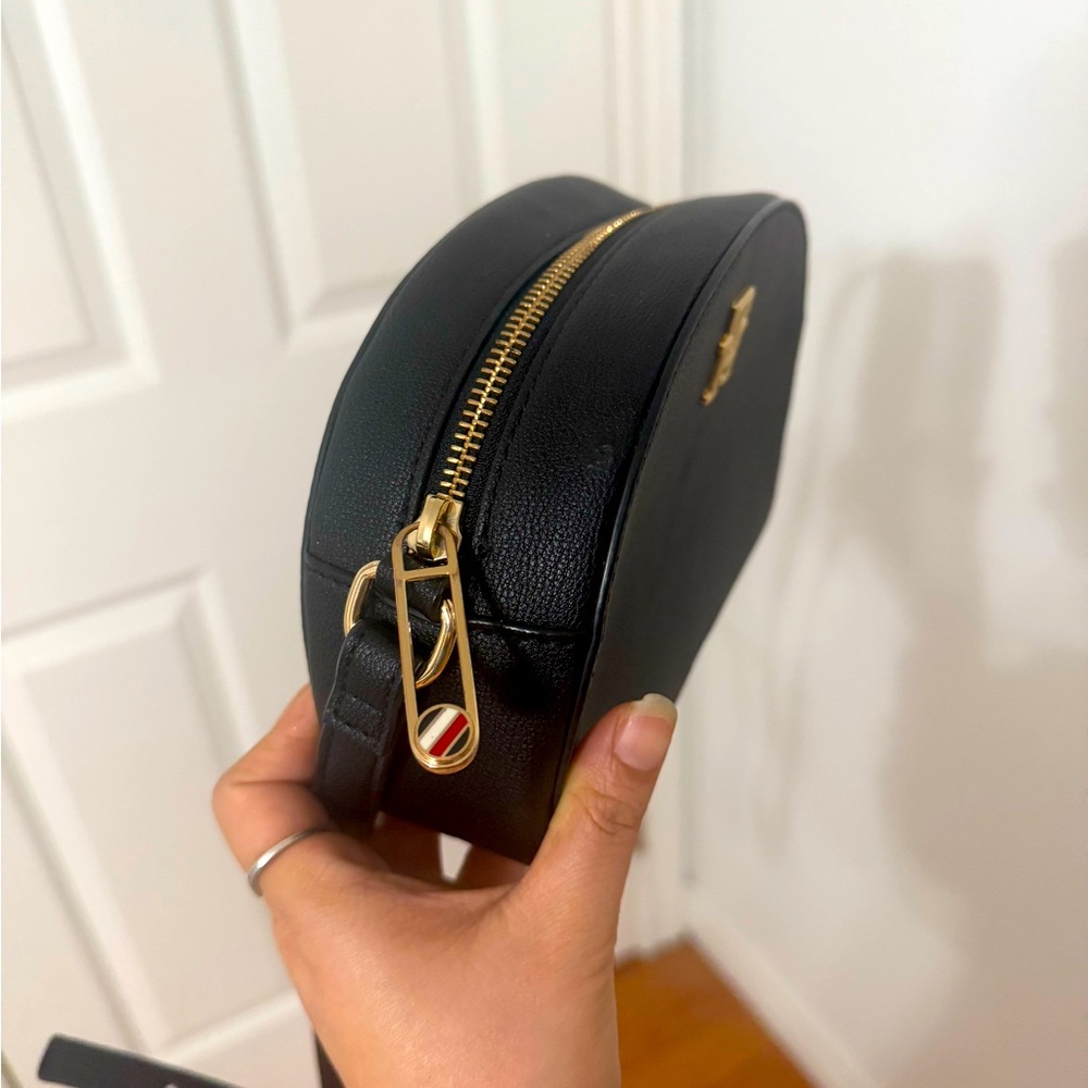 Tommy Hilfiger Black crossbody Bag